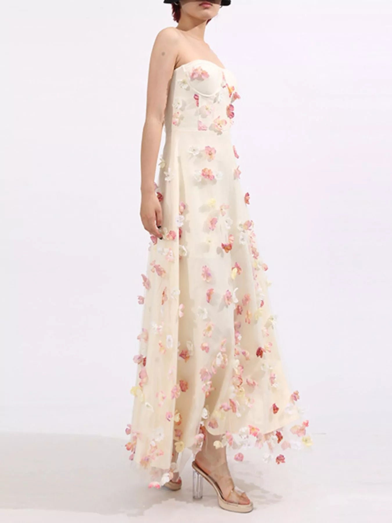 Floral Applique Strapless Tulle Maxi Dress 101edb4e-331f-4c9e-a9b1-e70d25d2e689-Max-Origin