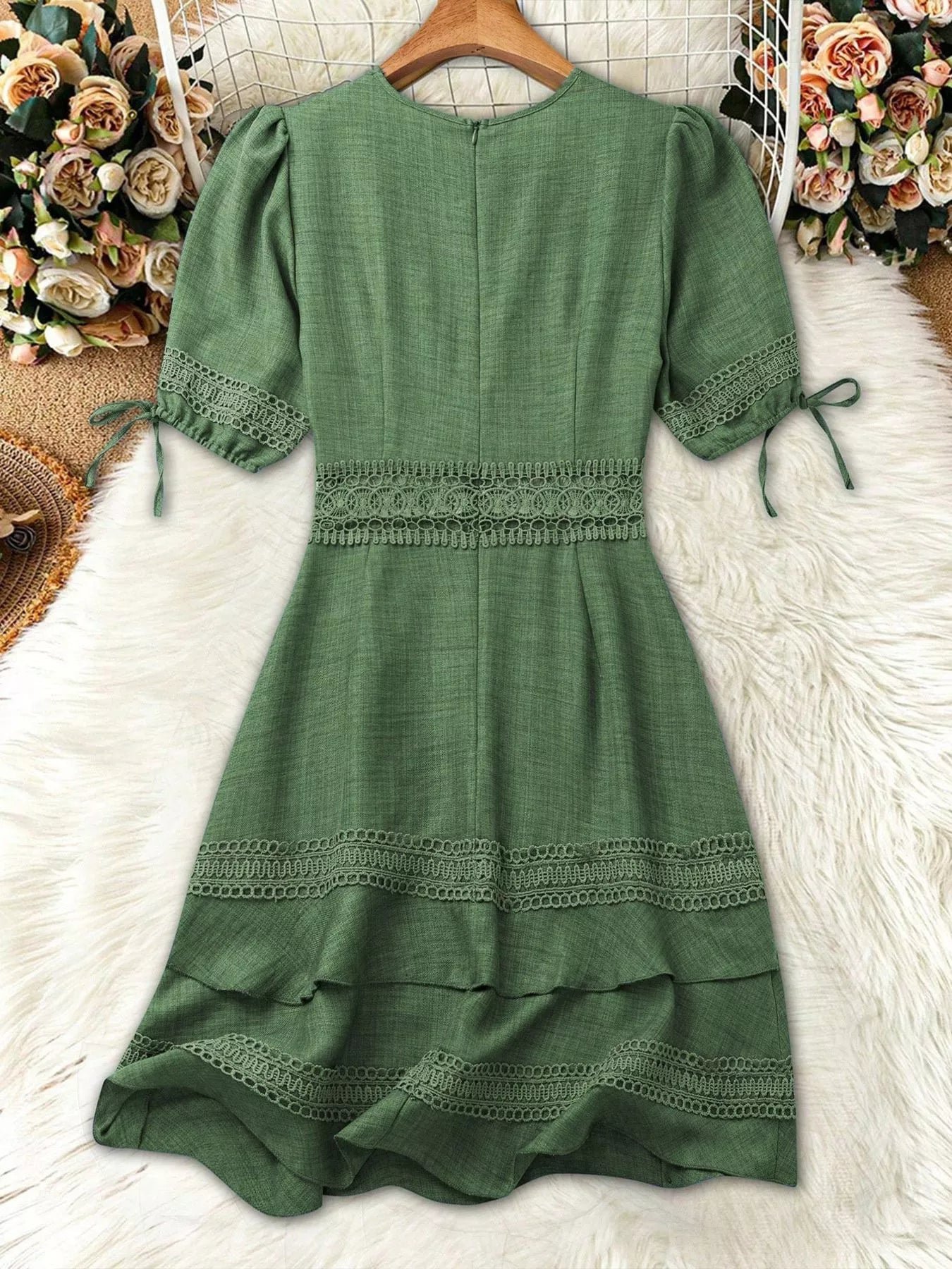 Lace Detail V-Neck Mini Dress 13dc9b4f-43ed-4e42-afdb-86356bff7661-Max-Origin