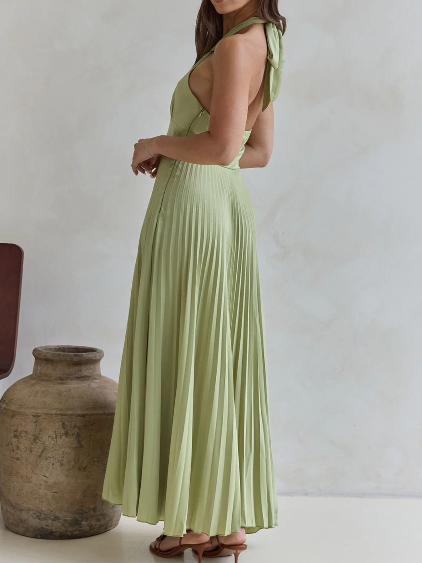 Halter Neck Pleated A-Line Dress 1d2ce04b-85ac-46f2-8c76-269e600c257e-Max