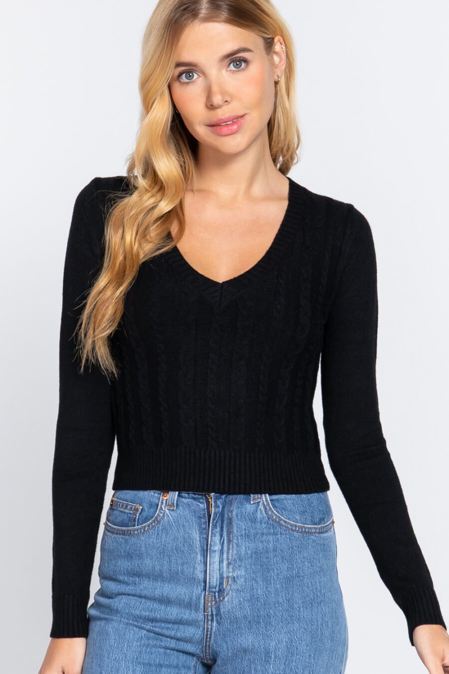 Long Sleeve V-neck Cable Sweater in Honeycomb and Black for Women