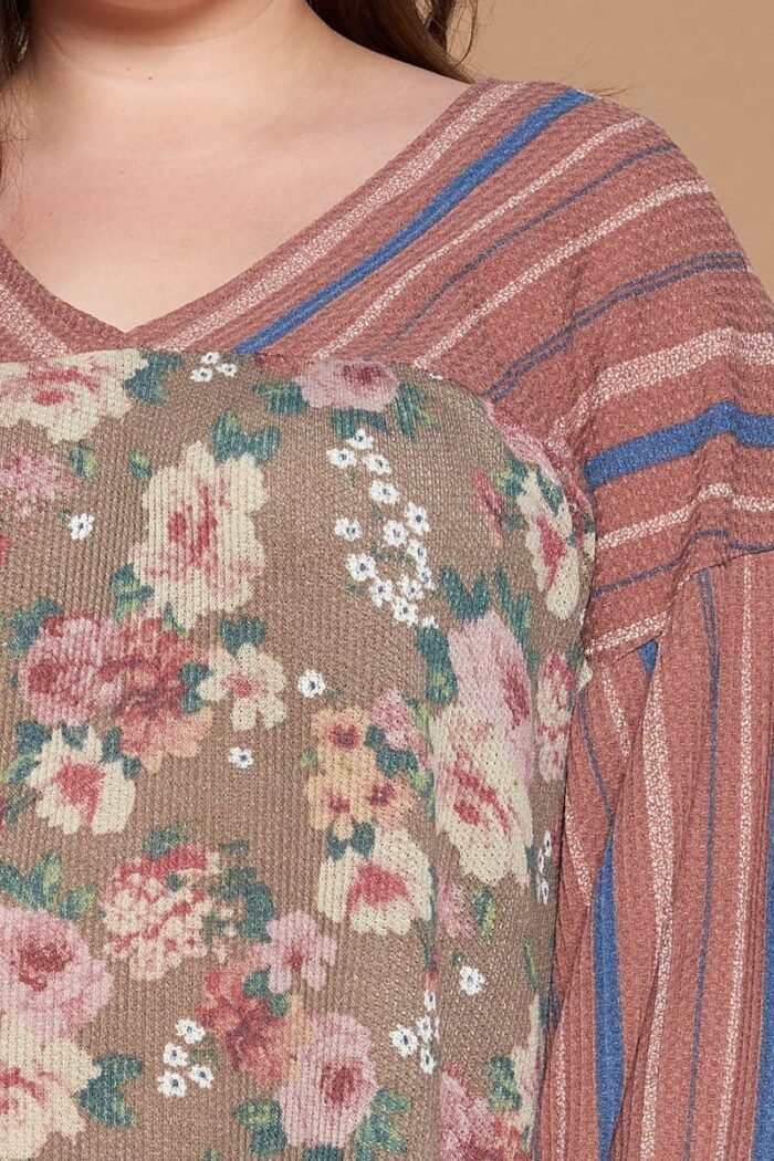 Floral printed knit top