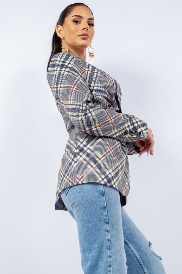 Oversized blazer with belt