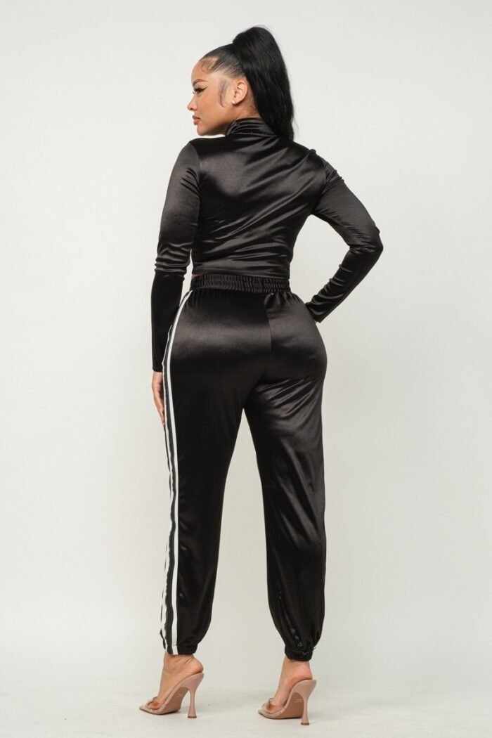 Front zip up stripes detail jacket and pants set