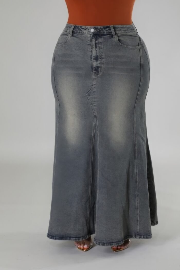 High-waisted stretch skirt