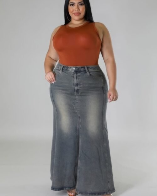 high-waisted stretch skirt
