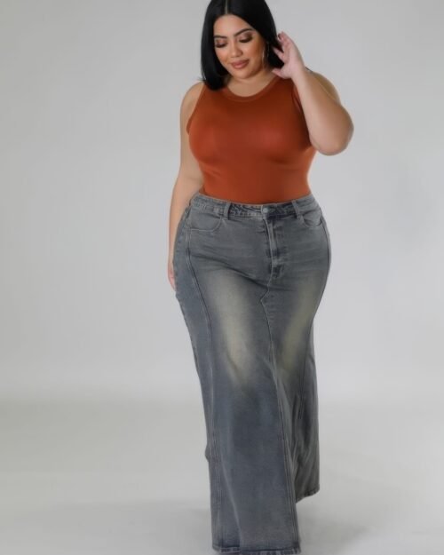 high-waisted stretch skirt