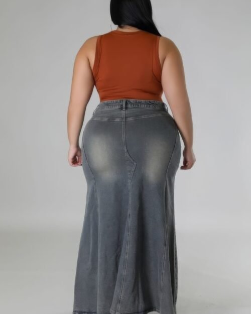 high-waisted stretch skirt