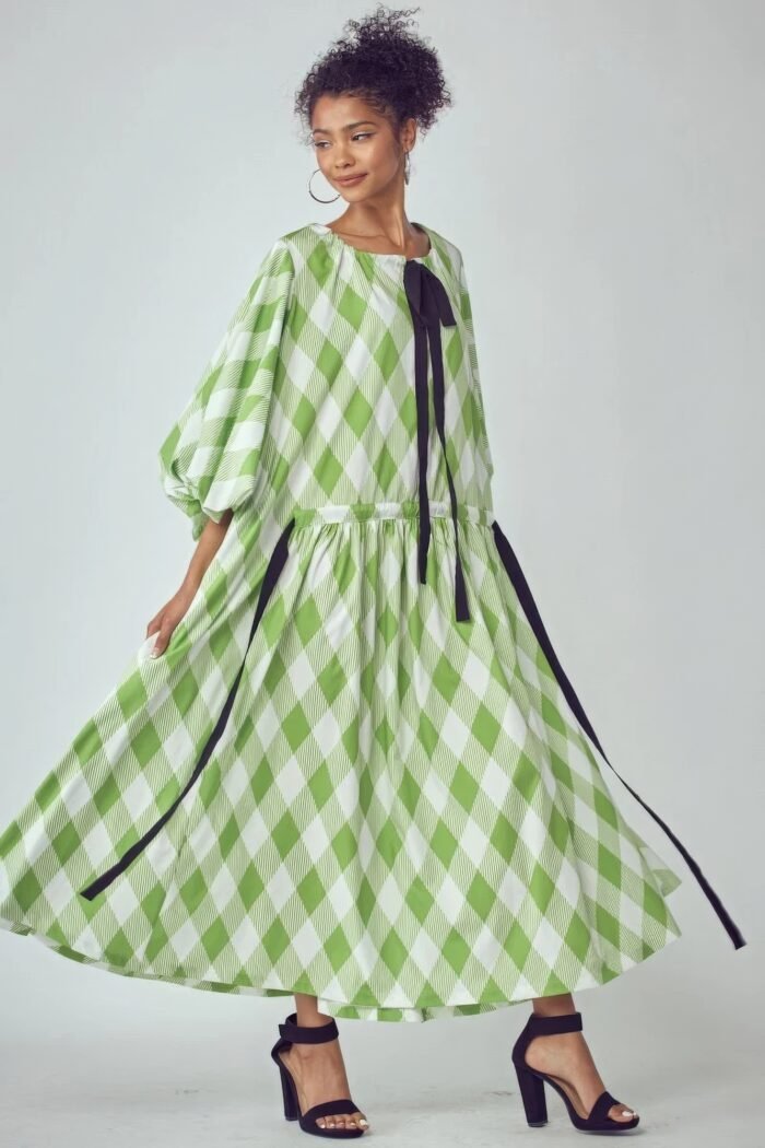 Balloon sleeves very over fit pocketed dress