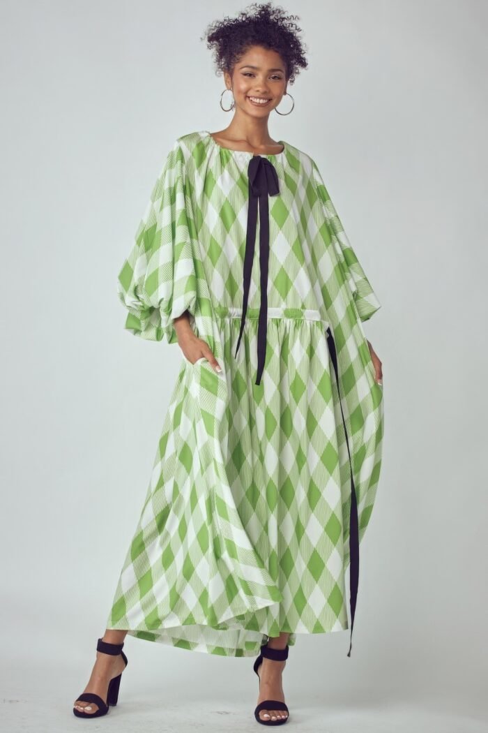 Balloon sleeves very over fit pocketed dress