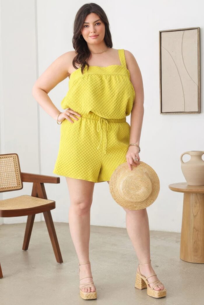 Plus size textured top elastic waist short sets