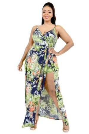 Plus Tropical Leaf Print Surplice Maxi Dress Curvy Women’s Summer Maxi Dress with Tropical Leaf Print. Plus Size Tropical Dress with Surplice Neckline. Plus Size Tropical Leaf Print Surplice Maxi Dress – Front View