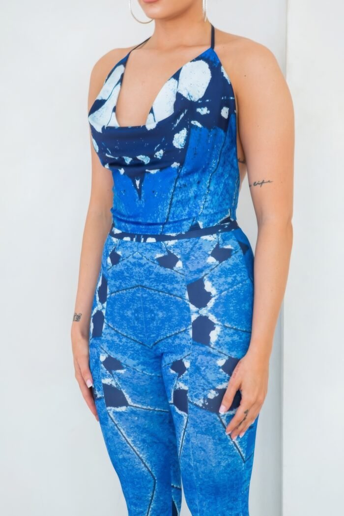 Handkerchief backless top & pants set - image 3