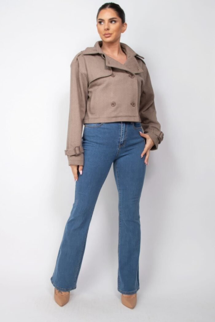 Notch buckled sleeve crop trench coat