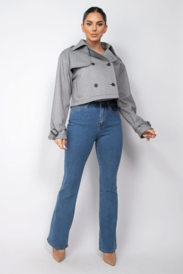 Notch buckled sleeve crop trench coat
