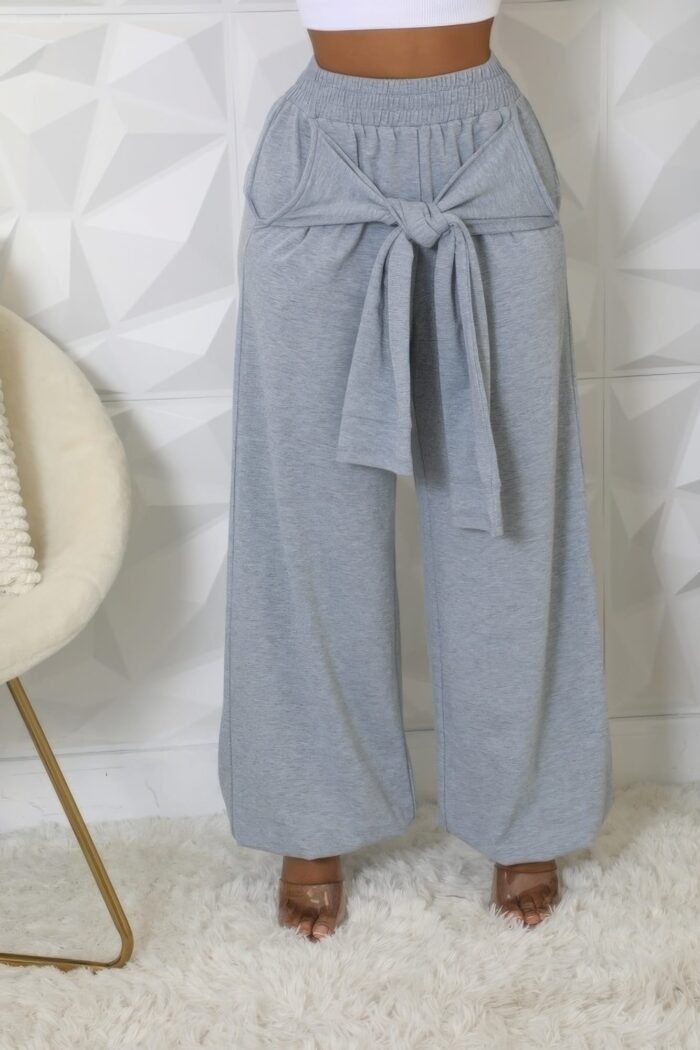 High-waisted stretch pants