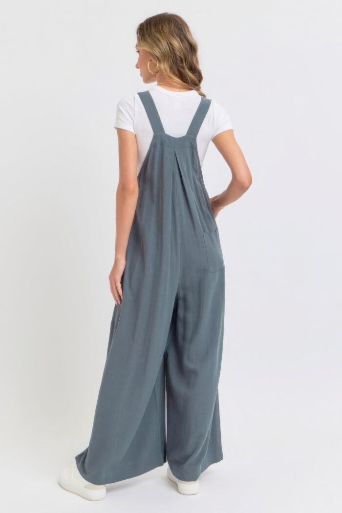 Adjustable strap overall wide leg jumpsuit