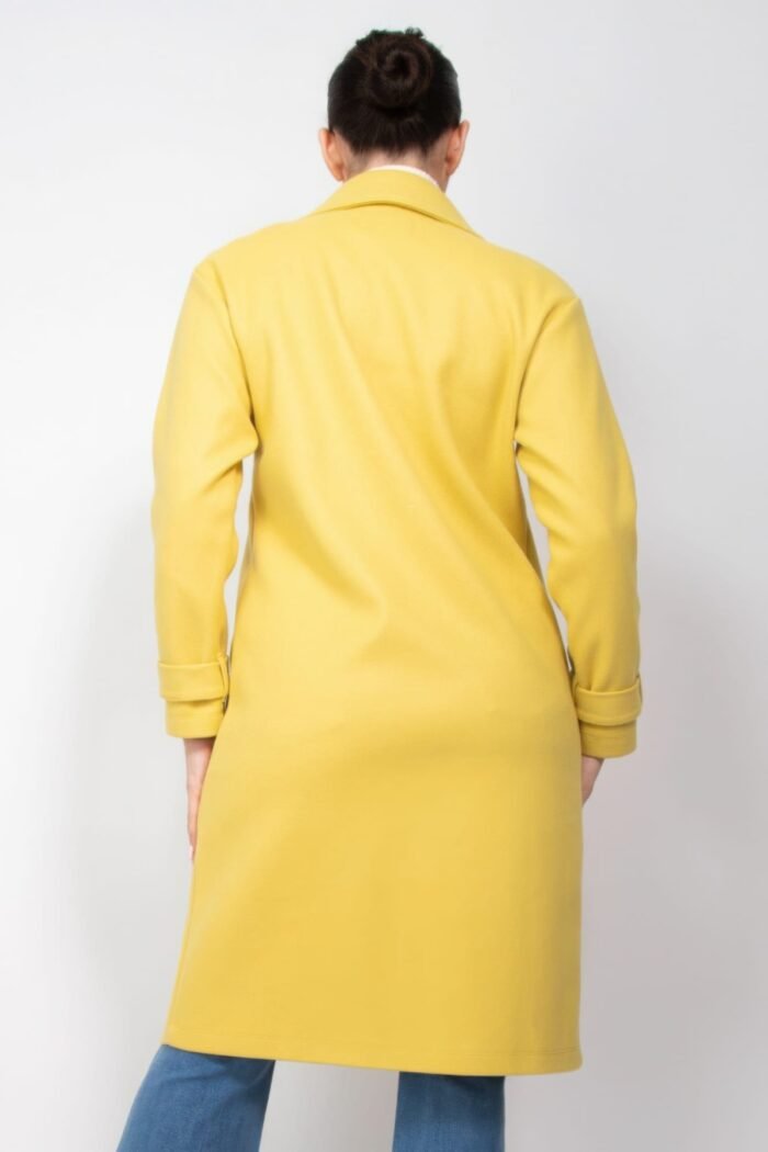 Collar pocketed coat - image 5