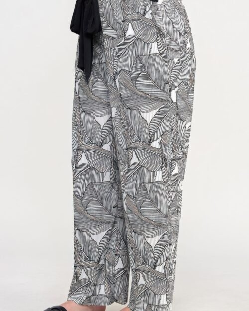 plisse palm print pants