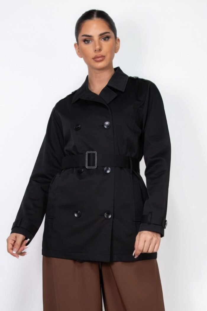 Belted coat double-breasted closure