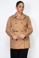 Belted Coat double-breasted closure