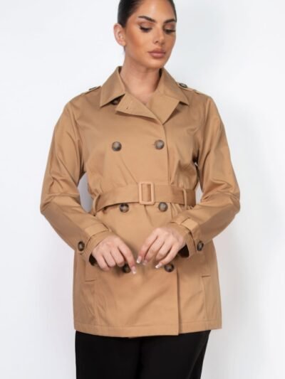 Belted Coat double-breasted closure