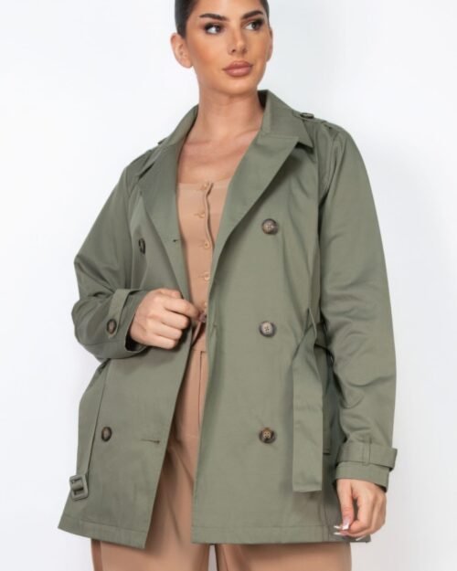 Belted Coat double-breasted closure