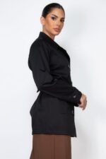 Belted Coat double-breasted closure