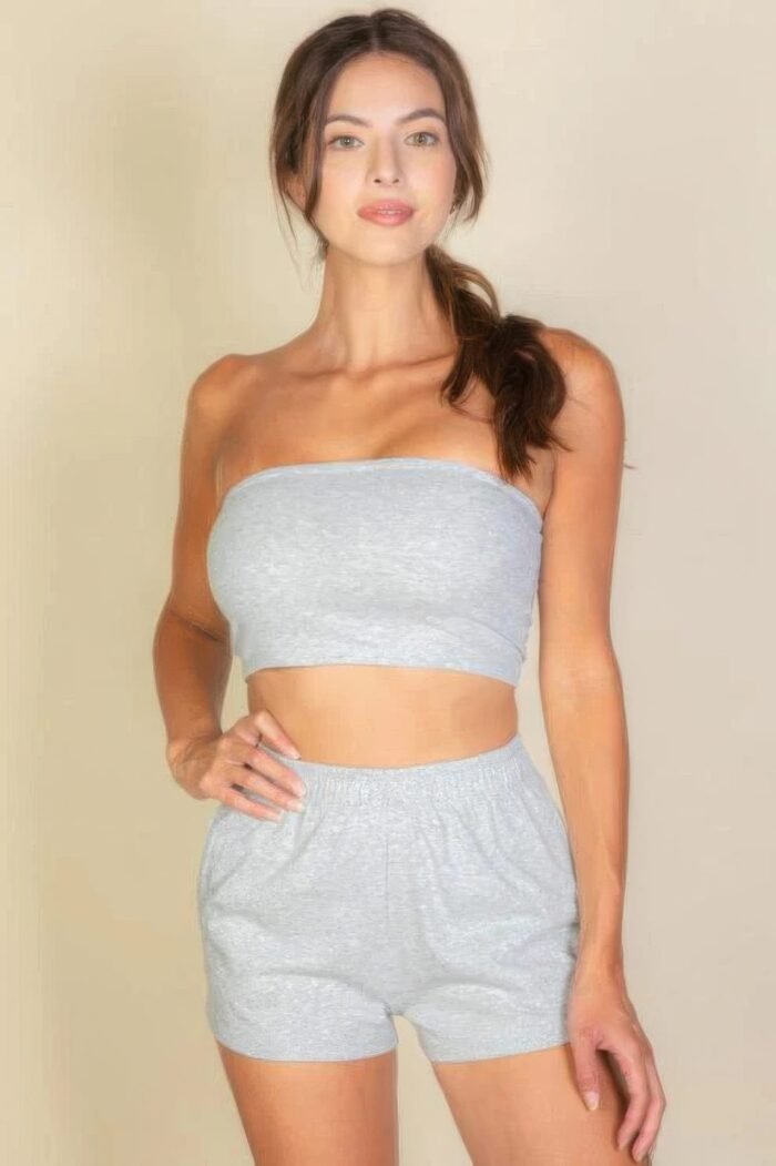 Simple solid color tube top and shorts two piece set
