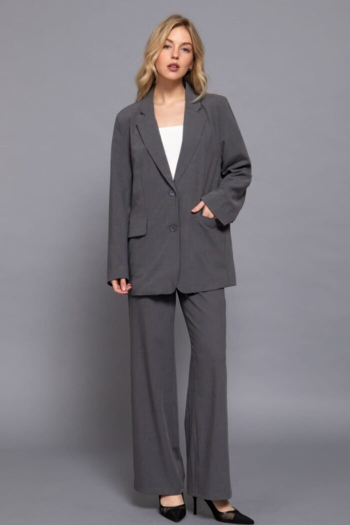 Tailored long sleeve blazer with notched collar