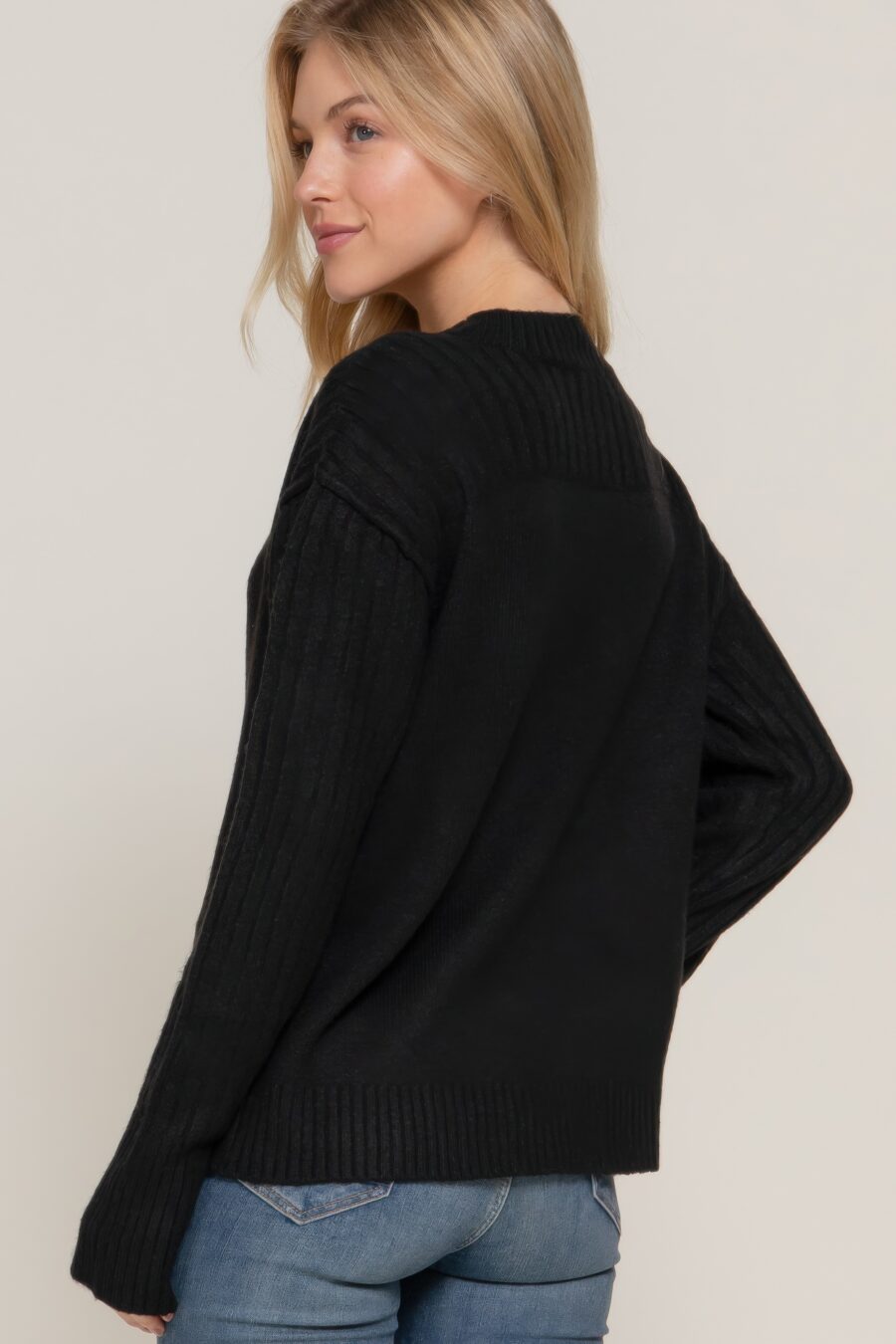 Long slv mock neck raised seam sweater