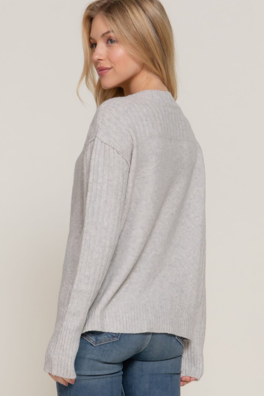 Long slv mock neck raised seam sweater