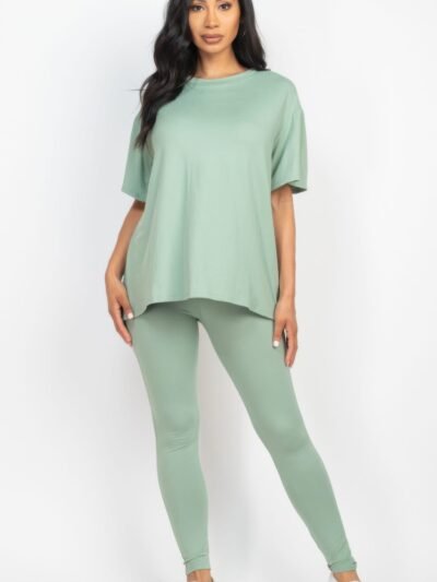 Oversized T-shirt & Leggings Set Oversized T-shirt & Leggings Set