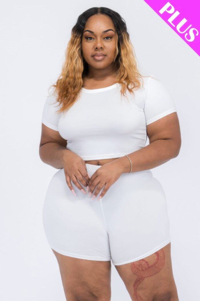 Plus size short sleeve crop top & shorts set - image 6