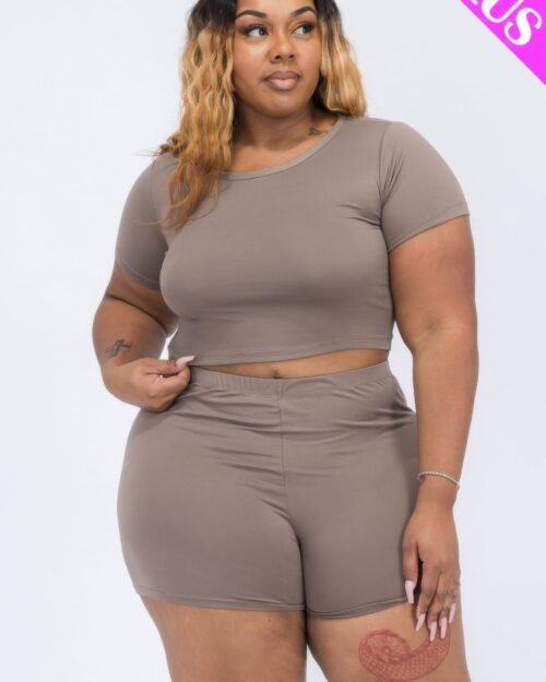 plus size short sleeve crop top & shorts set