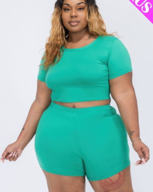 plus size short sleeve crop top & shorts set