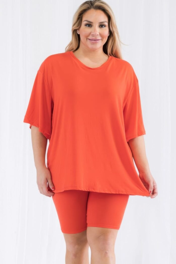 Plus size loose fit top & biker shorts set