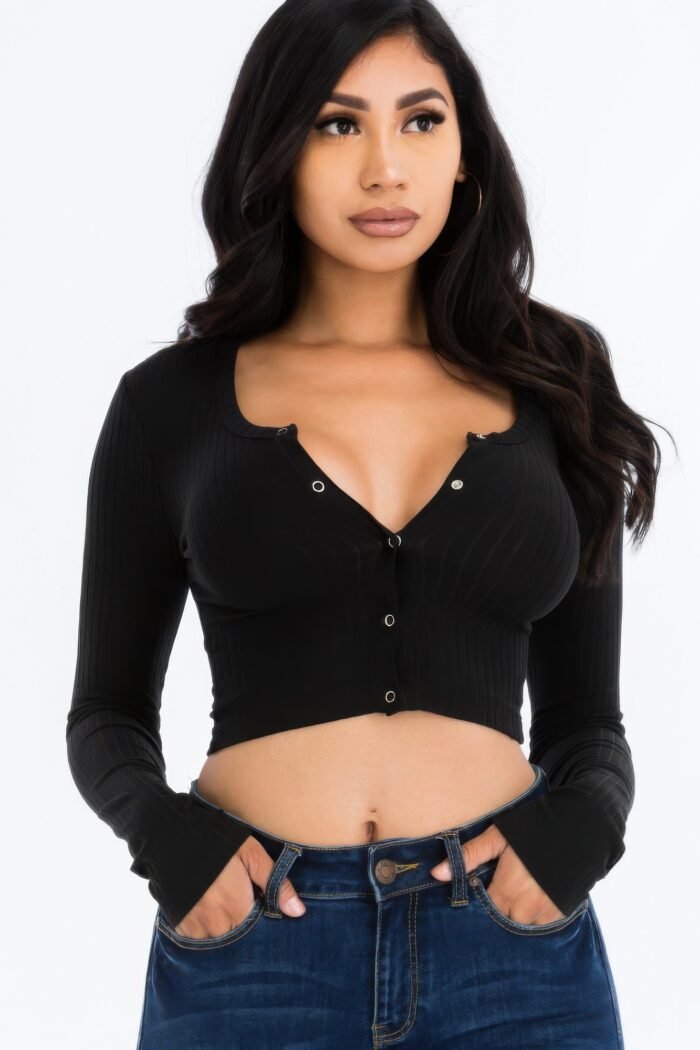 Ribbed long sleeve snap button down crop top