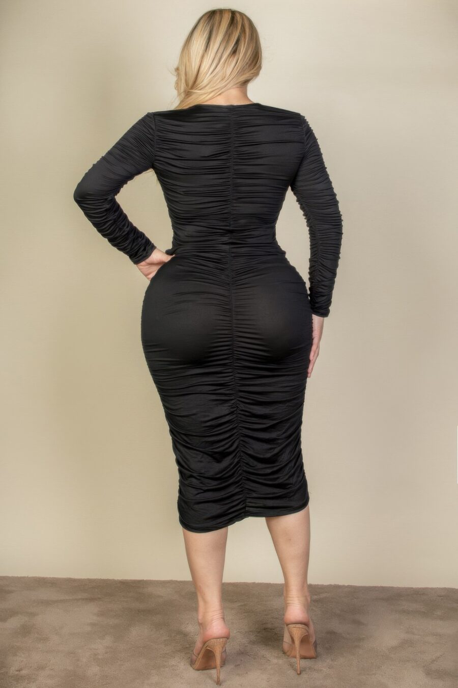 Plus size ruched long sleeve midi dress