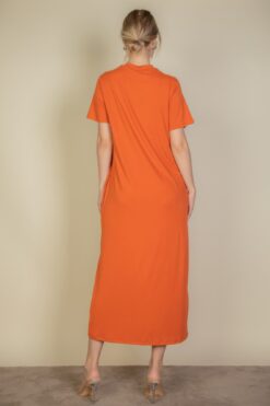 Soft and stretchy Side Pocket Tee Dress in Mango