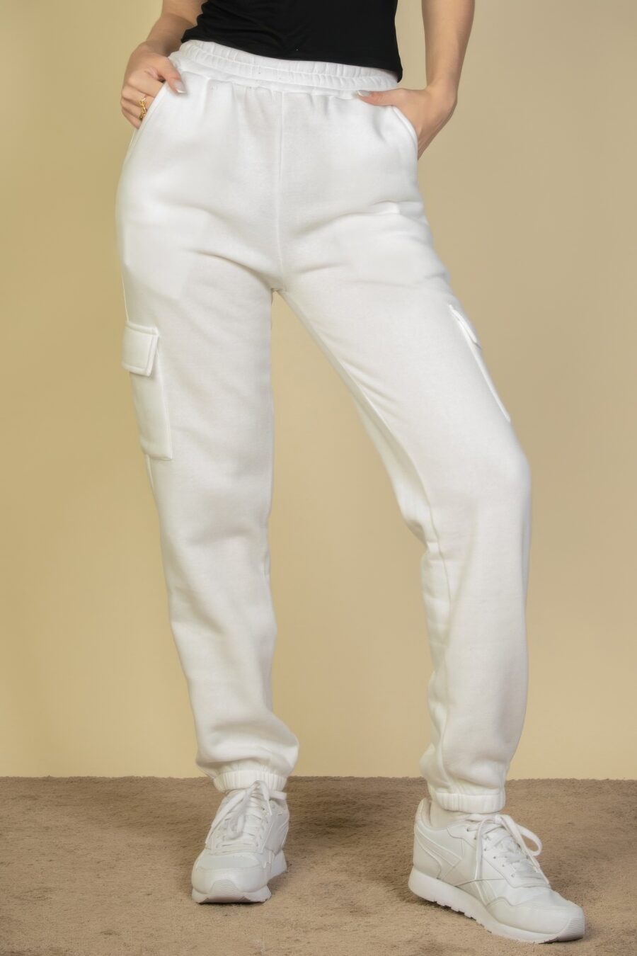 Side pocket drawstring waist sweatpants