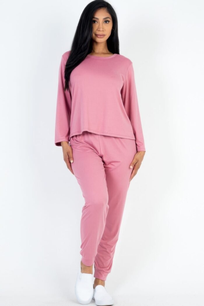 Solid sweatshirt and joggers set