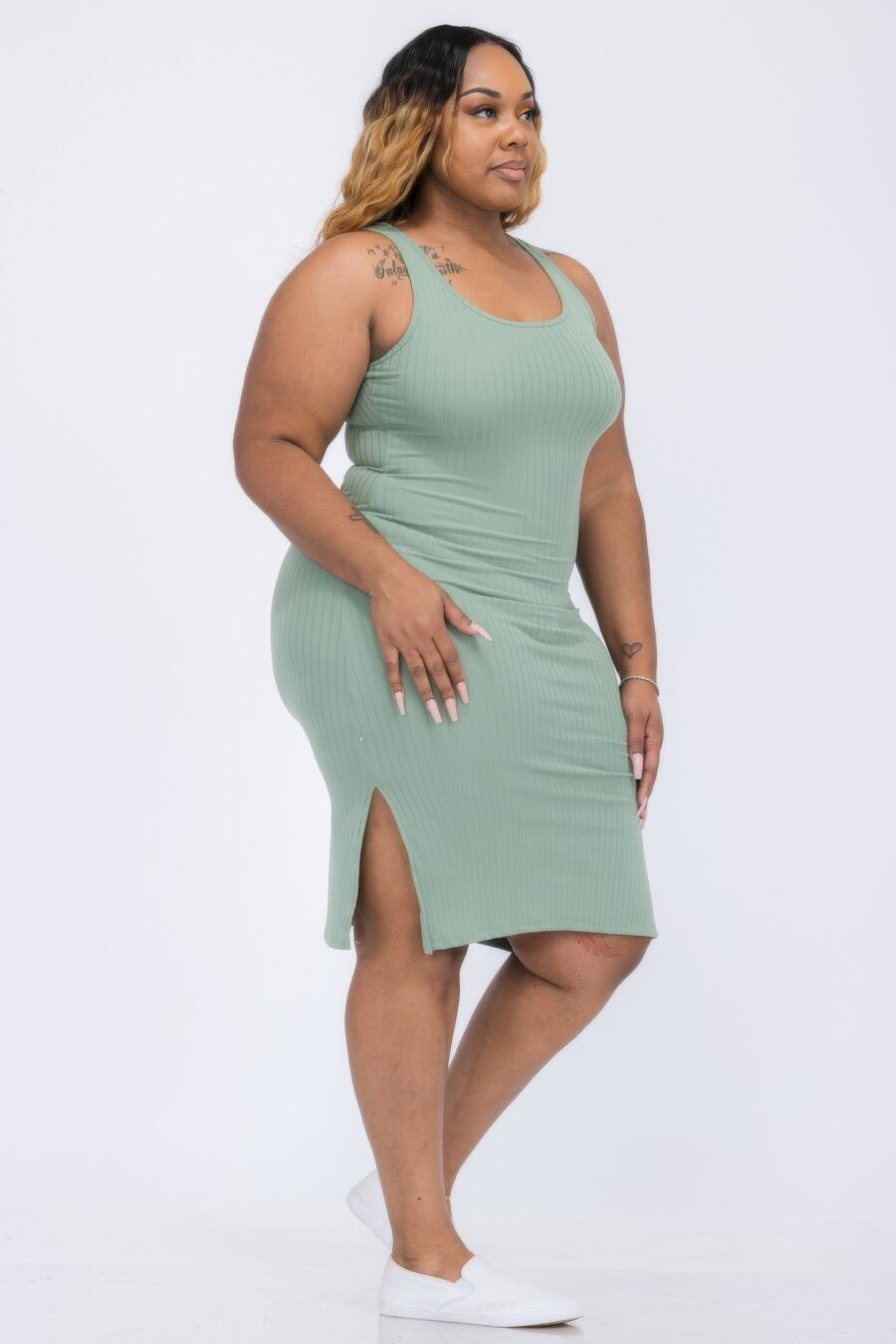 Plus size ribbed side slit tank midi dress