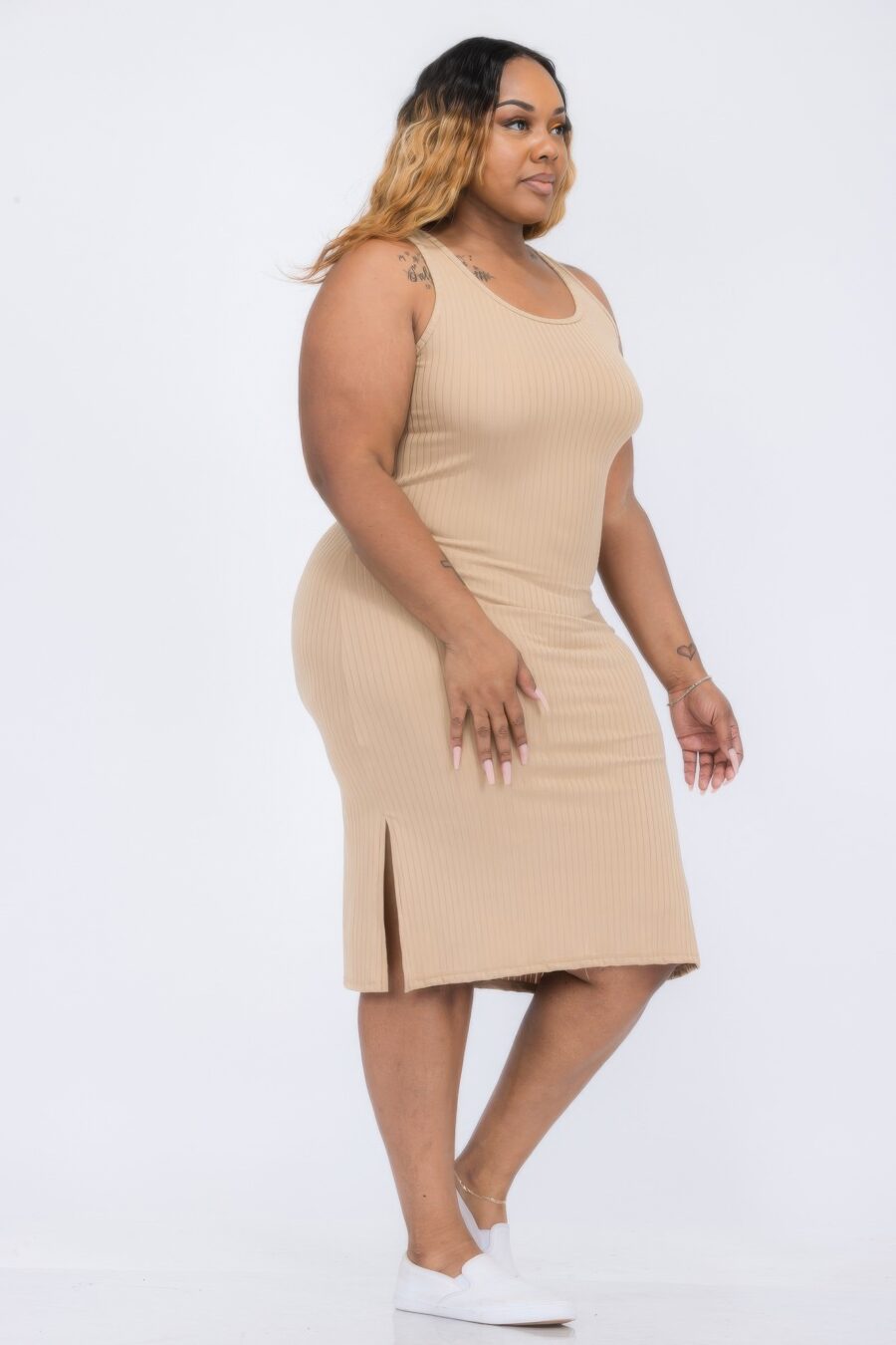 Plus size ribbed side slit tank midi dress