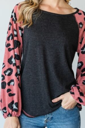 Round Neckline And Animal Print Color Block Top Round Neckline And Animal Print Color Block Top