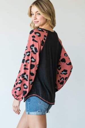 Round Neckline And Animal Print Color Block Top Round Neckline And Animal Print Color Block Top