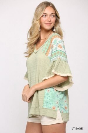 Texture Knit And Print Mixed Hi Low Hem Top Texture Knit And Print Mixed Hi Low Hem Top