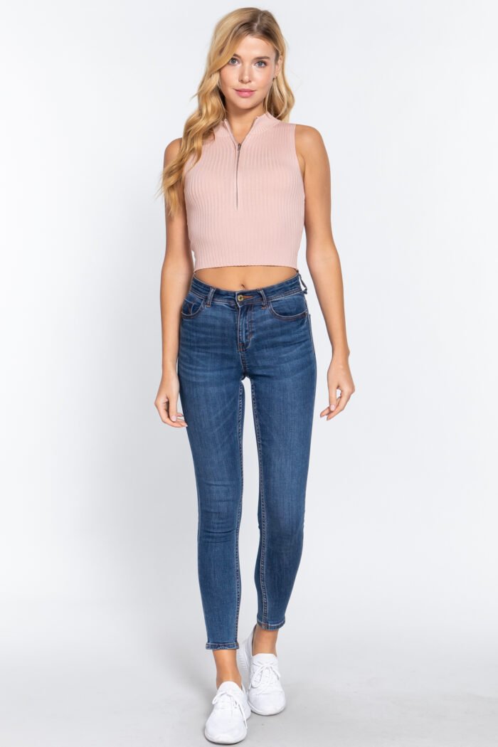 Sleeveless rib sweater top w/zipper
