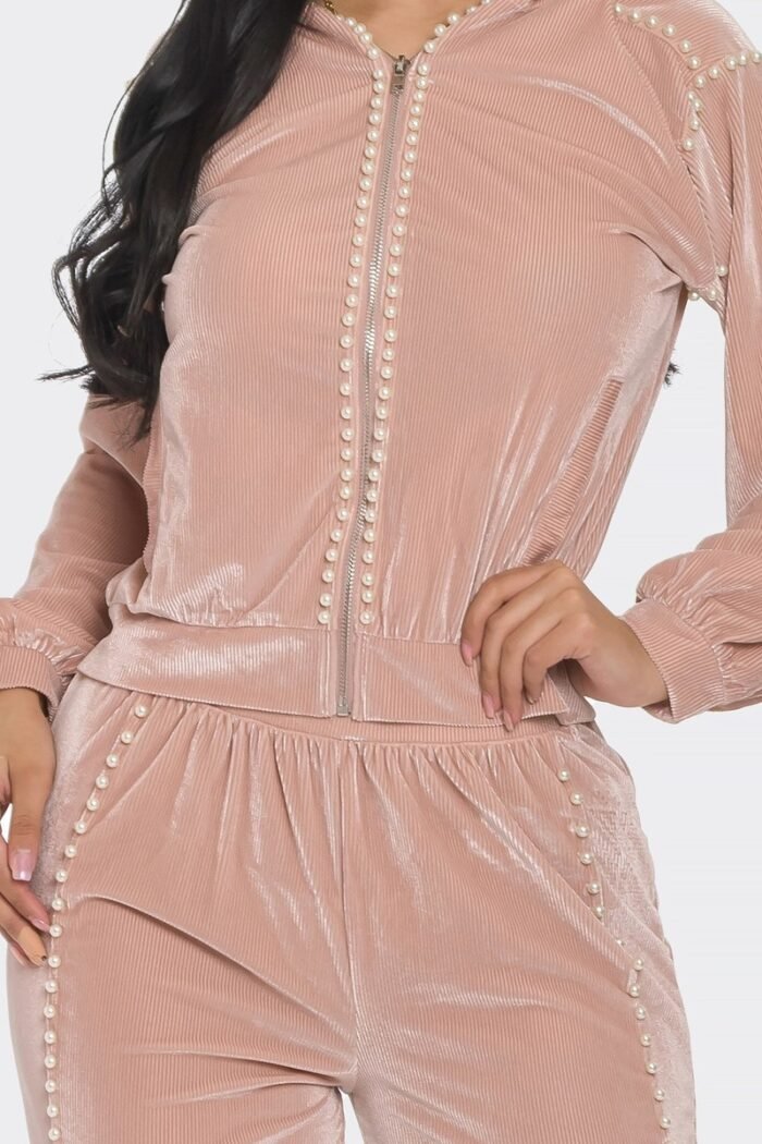 Jogger with pearls set
