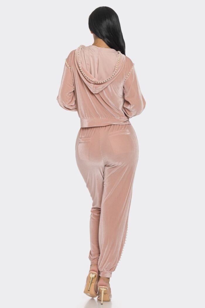 Jogger with pearls set