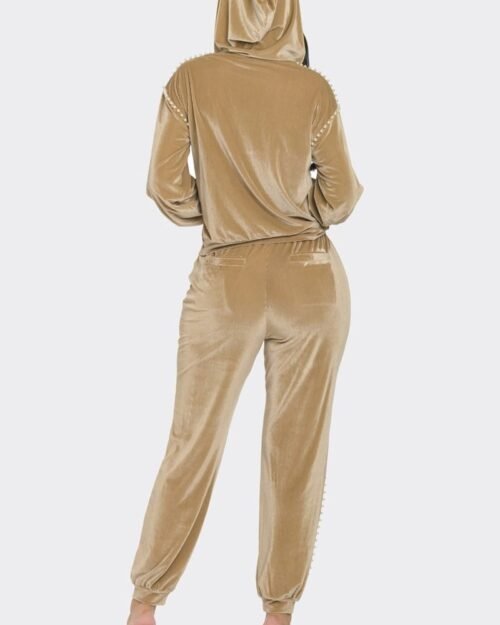 jogger with pearls set